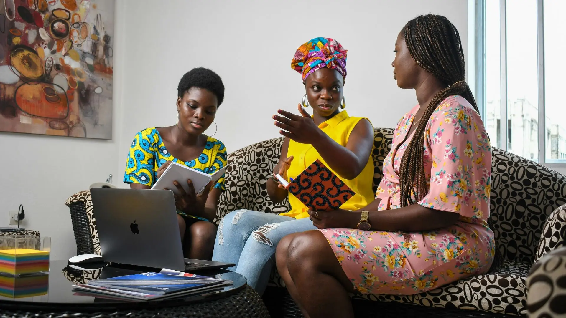 joon digital academy courses - students learning digital courses