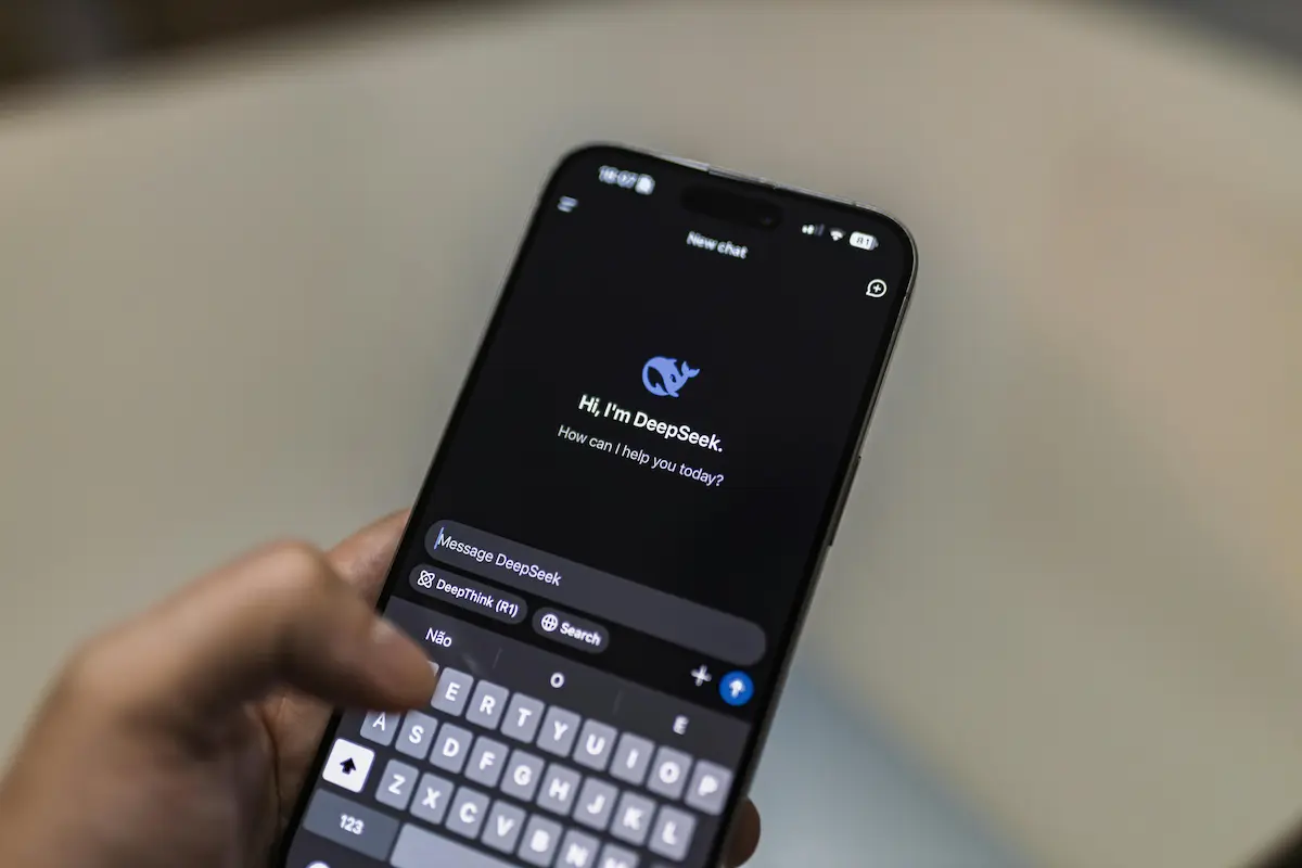 become a virtual assistant with just your phone